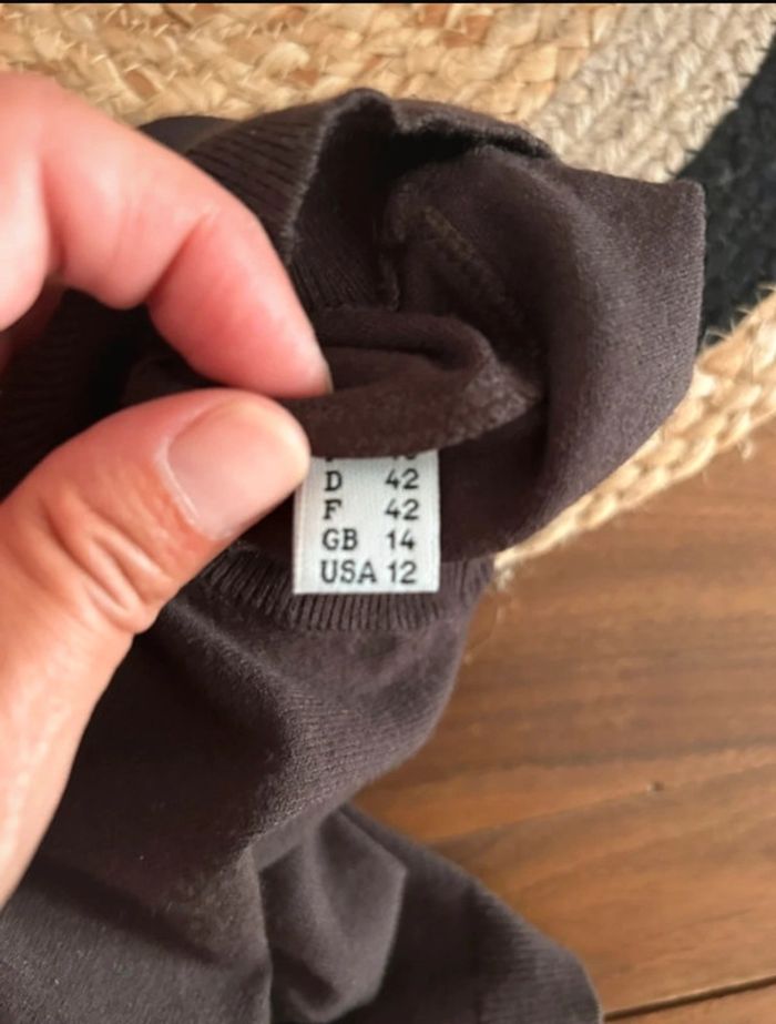 Pull moschino taille 42 - photo numéro 4