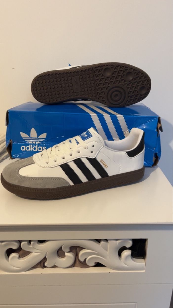 Adidas samba neuve taille 40 - photo numéro 3