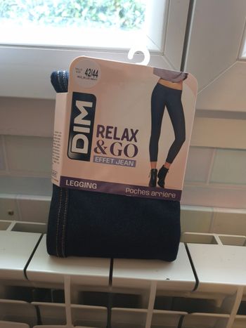 Joli legging DIM Relax & Go Effet Jean neuf femme T42/44