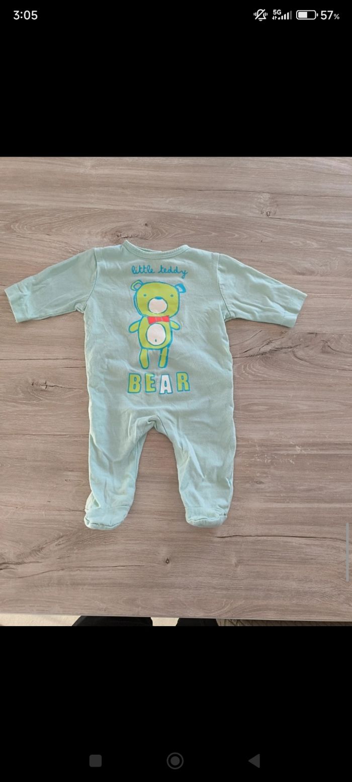 Pyjama taille 1 mois