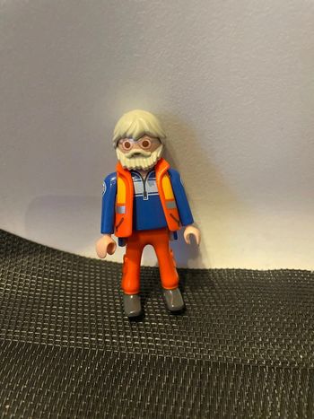Playmobil figurine homme cheveux barbe gris lunettes rescue sauveteurs gardes côtes