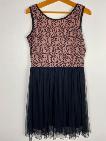 Robe rose et noir dentelle Urban taille M