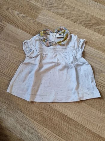 Tee shirt balnc a col fleuri Cyrillus