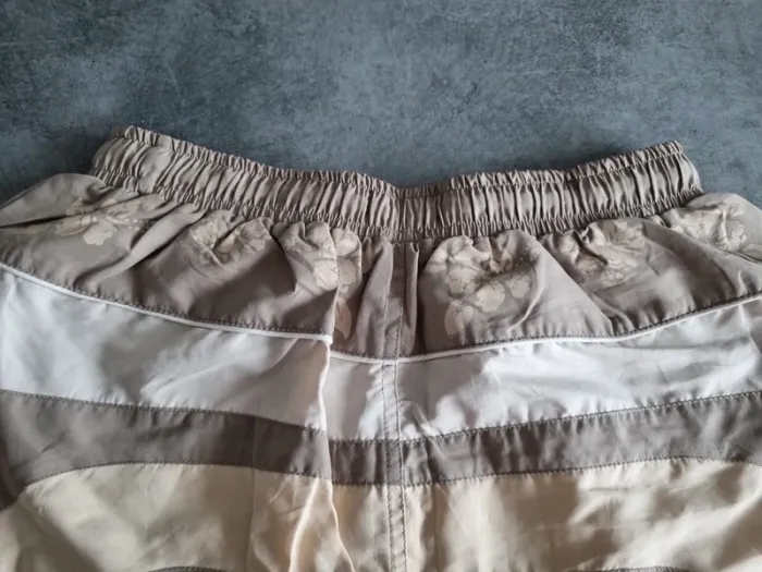 Short / Caleçon / Maillot de bain Status - photo numéro 11