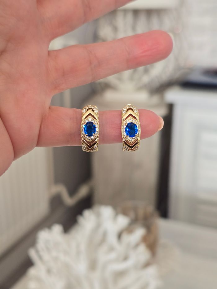 Créoles dorées avec strass bleu - photo numéro 2