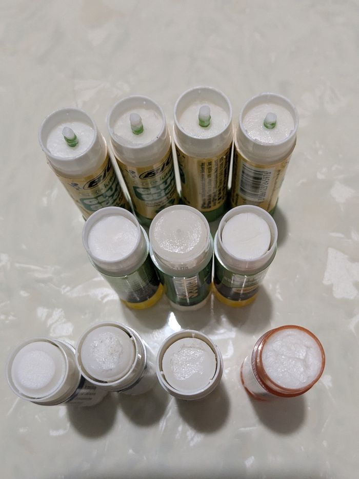 Lot de 10 Bâtonnets de colle UHU . - photo numéro 4
