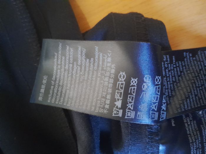 Jupe Tommy Hilfifer - photo numéro 10