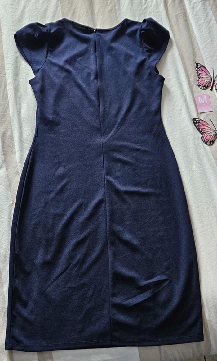 Robe mi-longue bleue marine SHEIN taille M - Chic et élégante - photo numéro 2