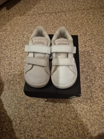 Baskets Adidas