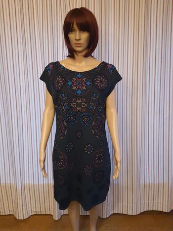 Jolie Robe marine Desigual  taille XXL fr 44