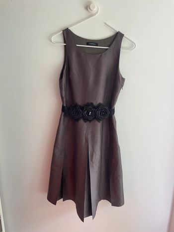 Robe grise en soie Caroll ceinture fleurs