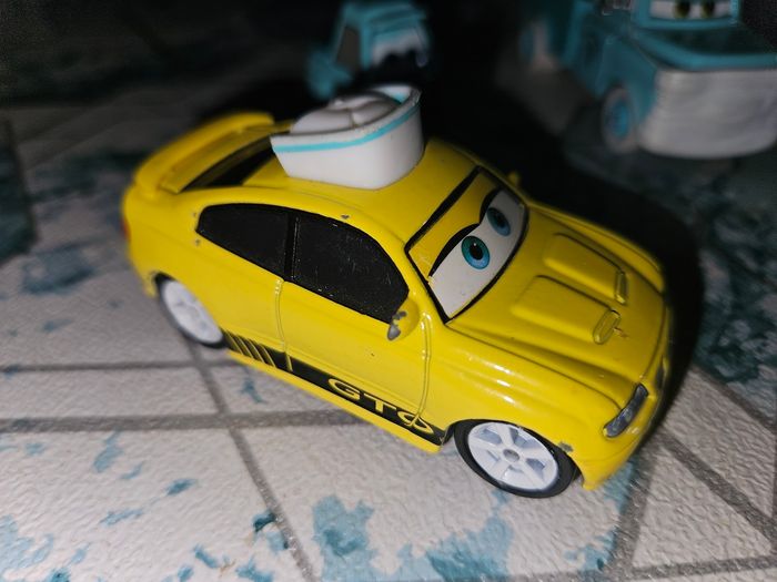 Lot de Voitures Cars Disney mattel metal d occasions tbe et be - photo numéro 2