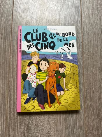 Livre le club des 5 au bord de la mer
