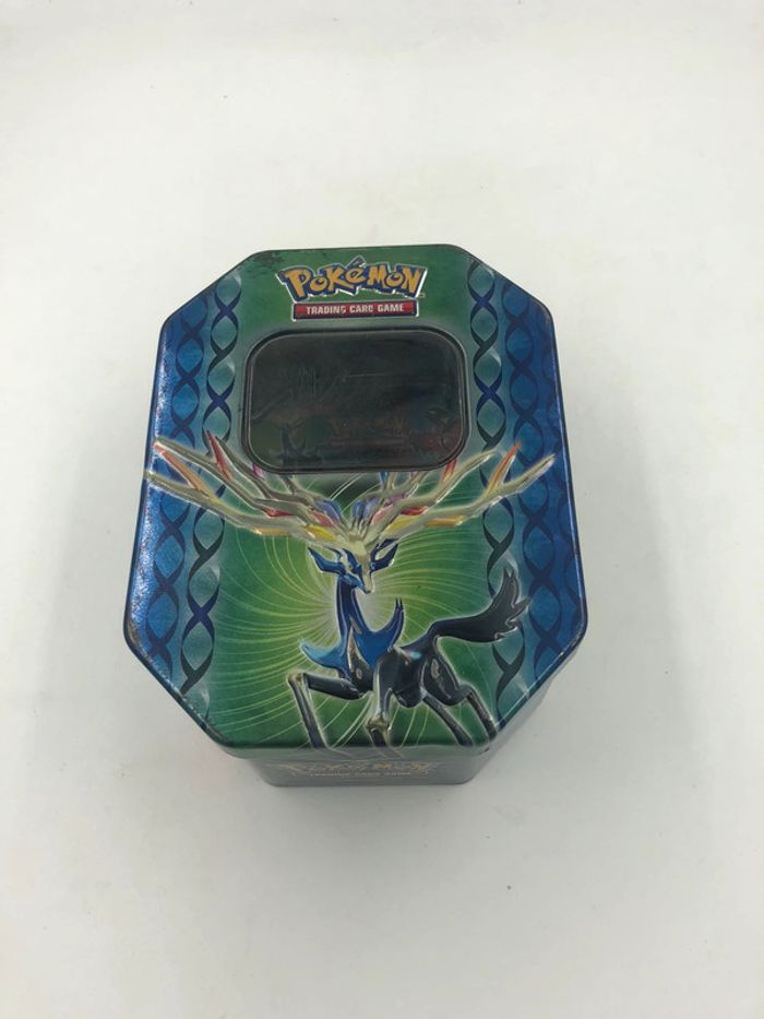 Boîte de rangement métallique de cartes Pokémon édition XY