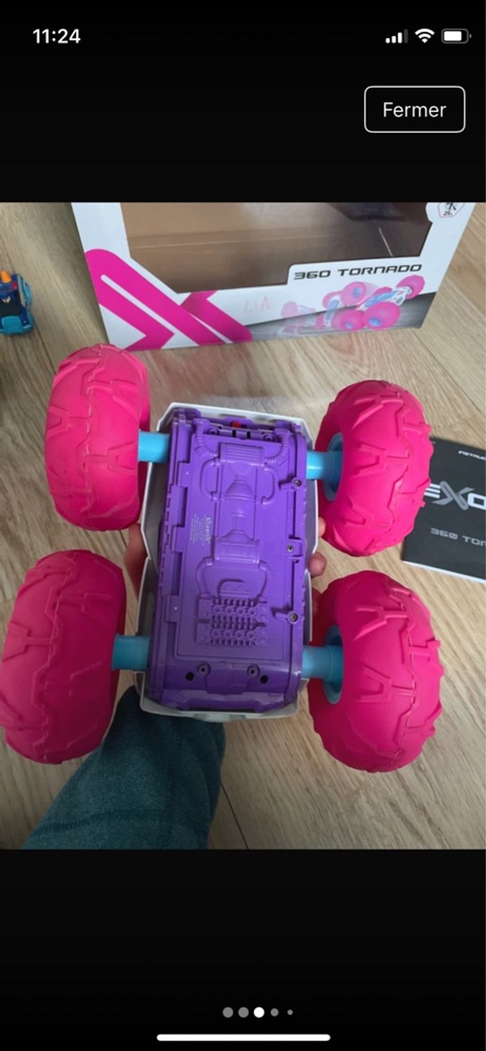 Voiture télécommandée - photo numéro 2