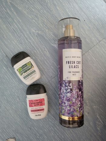 Lot bath and body works