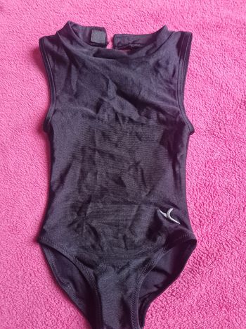 Juste au corps  3/4ans