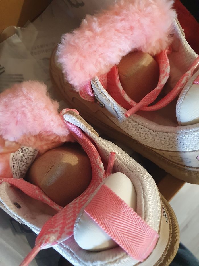 Basket moumoute ugg rose blanc gris neuves 39 - photo numéro 2