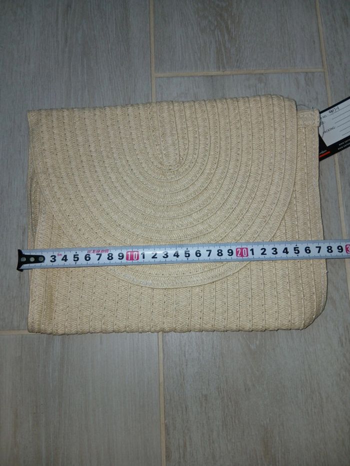 Pochette - photo numéro 5