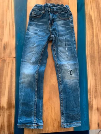Jean Slim kiabi taille 4 ans