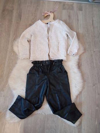 Pantalon simili cuir Zara fille noir 6 ans + gilet Okaïdi en cadeau