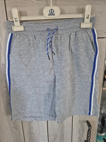 Short gris