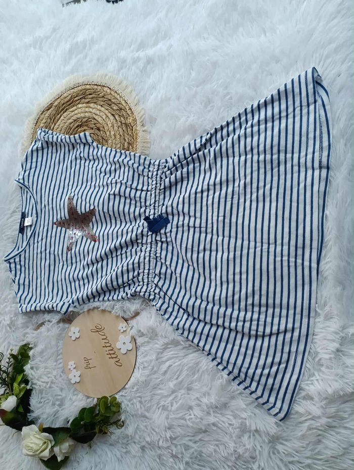 Robe Okaidi 6 ans Comme neuve