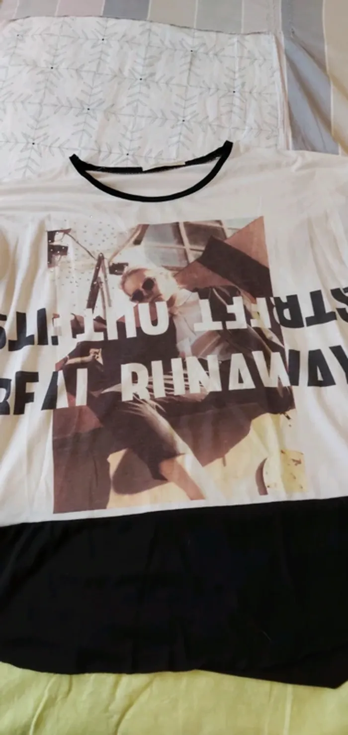 T-shirt