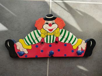 Porte manteaux clown en bois
