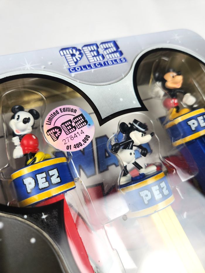 Coffret PEZ Disney Mickey Mouse 80ème Anniversaire Vintage Limited Edition 2007 - photo numéro 2