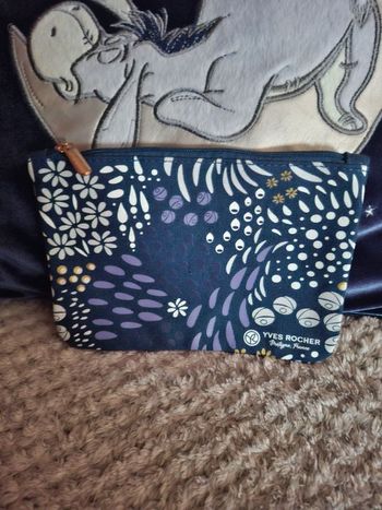 Trousse Maquillage yves rocher neuf