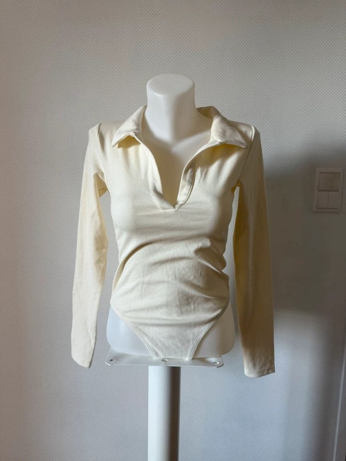Body Zara crème en très bon état taille S