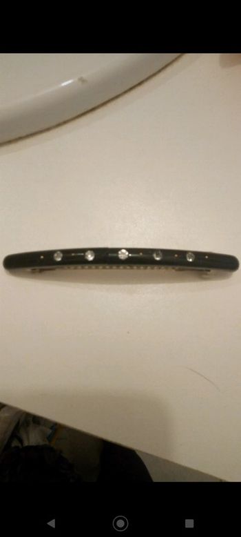 Longue barrette noir avec strass argenté