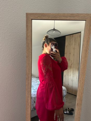 Robe courte manches bouffante