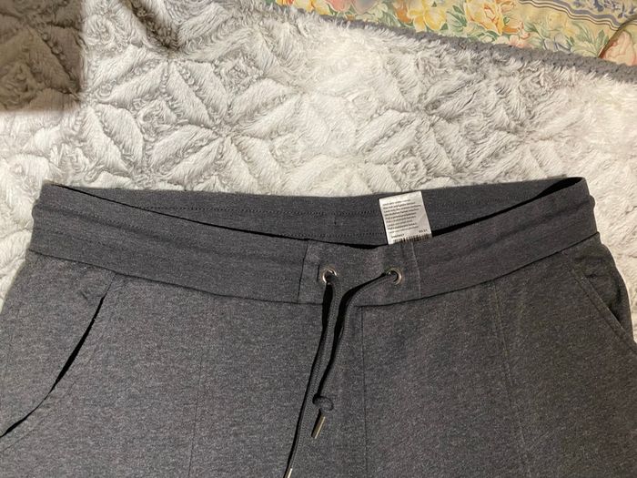 Pantalon de sport taille L - photo numéro 2