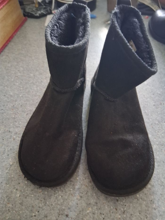 Bottines en daim noir " P- 31