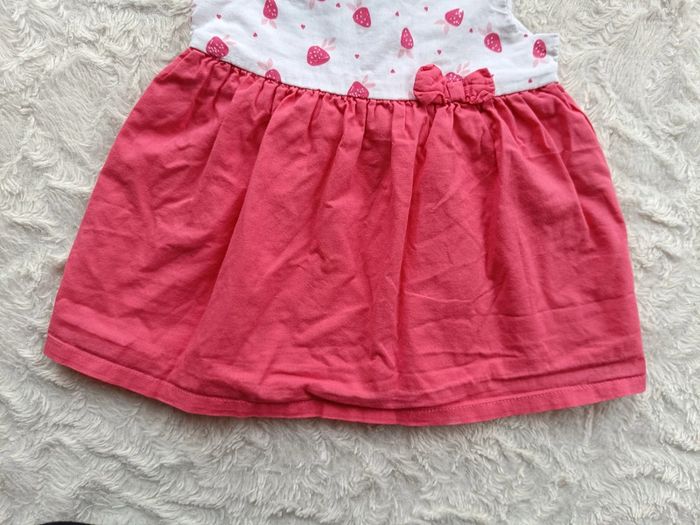 Robe été sans manche Fille 3 mois Fraises Kiabi - photo numéro 4