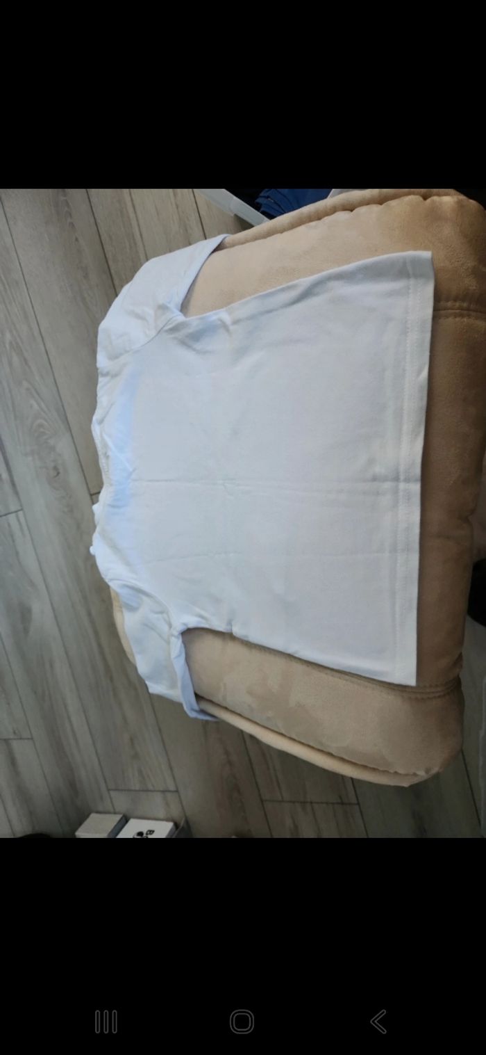 T-shirt - photo numéro 3