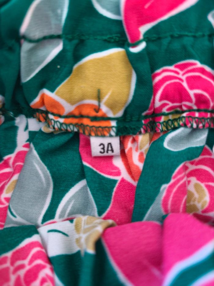 jupe coloré et fleuri - fluide - taille 3ans - neuve - photo numéro 3