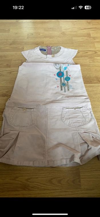 Robe 8 ans la compagnie des petits