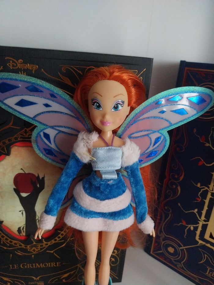 2 Poupées Bloom et Stella Lovix Winx Club Witty Toys Smoby saison 4 Fairy - photo numéro 2