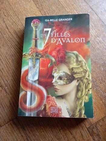 Livre les 7 filles d'Avalon d'Isa- Belle Granger