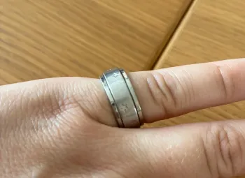 Bague fantaisie avec étoiles