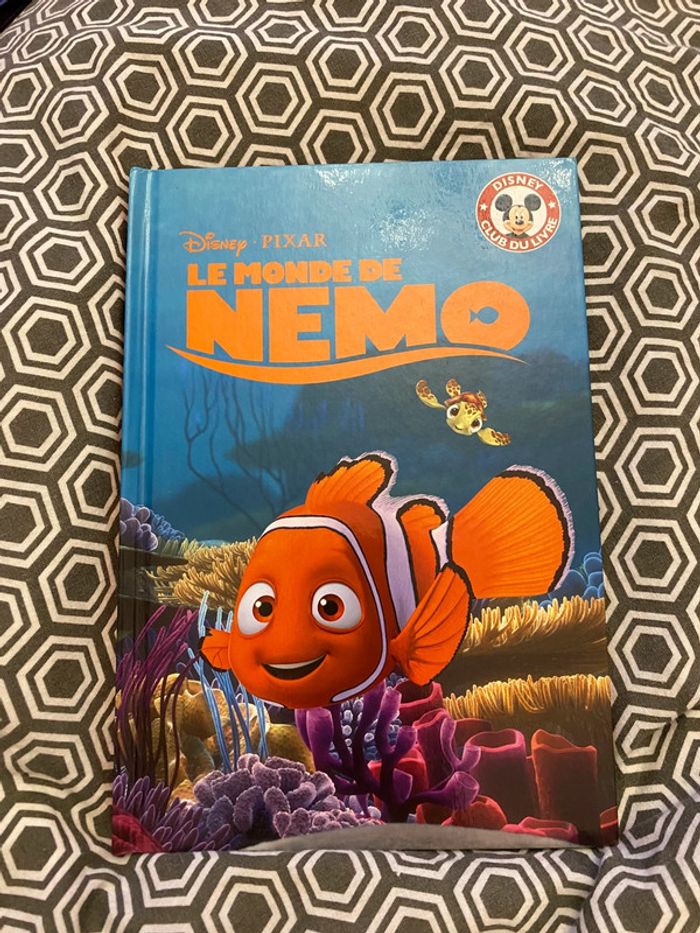 Livre le monde de Nemo
