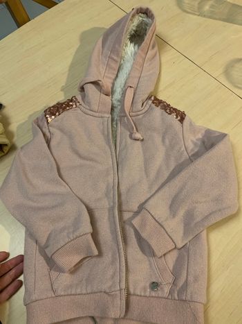 Veste rose pailletées taille 3/4 ans