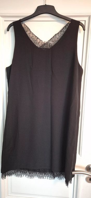 Robe chic noire taille 44