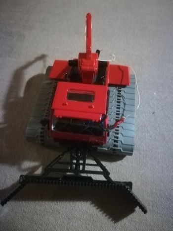 Chasse neige métallique