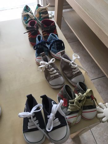 Lot de 6 paires de chaussures façon converse