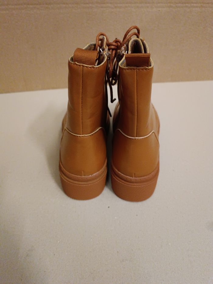 Bottines à lacets marron taille 37, 38, 39 ou 40 - photo numéro 4