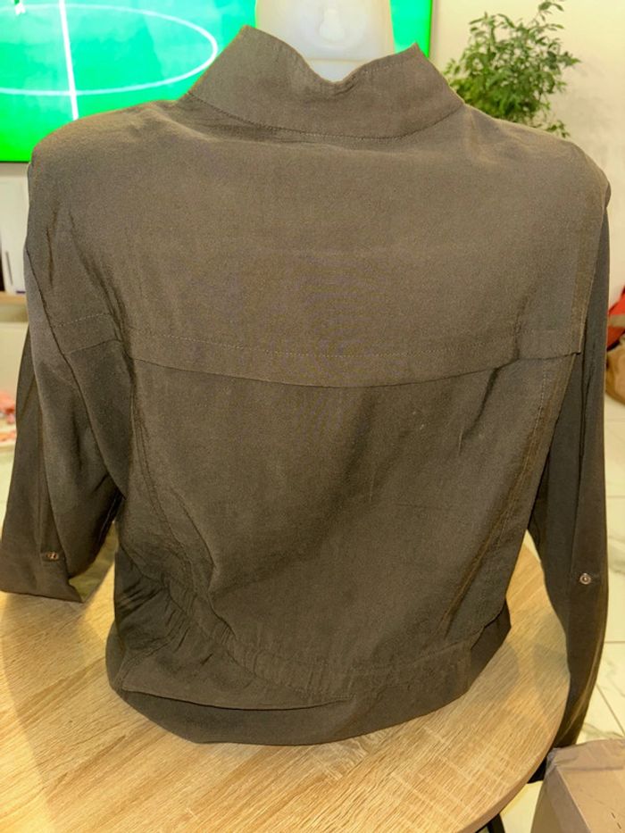 Veste femme kaki taille L en excellent état - photo numéro 3